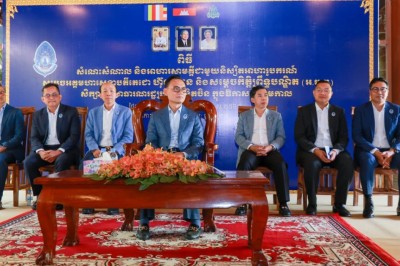 «និស្សិតអ.ម.ត ចិន កំពុងសាងស្ពានអប់រំពង្រីកដៃគូអភិវឌ្ឍ និងកិច្ចសហការវប្បធម៌ក្នុងរង្វង់សហគមន៍អន្តរជាតិ»