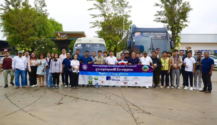 អ្នកសារព័ត៌មានជាង៥០នាក់ចេញដំណើរទៅកាន់ខេត្តមណ្ឌលគីរី និងខេត្តក្រចេះ