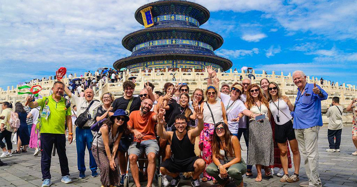 ប្រទេសចិនប្តេជ្ញាបន្តជំរុញការប្រើប្រាស់ក្នុងស្រុក និងការបើកចំហកម្រិតខ្ពស់  ហើយនឹងដើរតួនាទីជាកម្លាំងស្ថិរភាពសម្រាប់កំណើនសេដ្ឋកិច្ចសកល