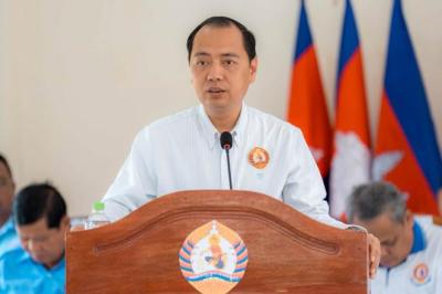 ឯកឧត្តម នេត្រ ភក្ត្រា បានអញ្ជើញជួបសំណេះសំណាលជាមួយបេក្ខជនឈរឈ្មោះបោះឆ្នោតជ្រើសរើសក្រុមប្រឹក្សាឃុំ អាណត្តិទី៦ ក្នុងស្រុកអូរគ្រៀងសែនជ័យ ខេត្តក្រចេះ